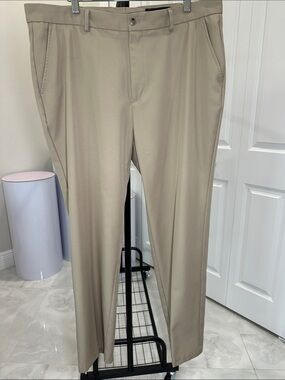 Greg Norman Collection Pants in Light Khaki